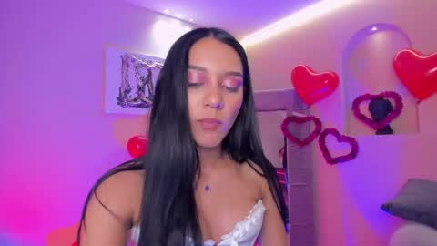 Amalia cruss online show from February 14, 12:35 am