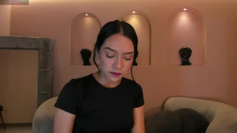 Amalia cruss online show from February 28, 8:35 pm