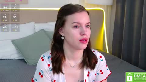 Amalia online show from September 26, 1:19 pm