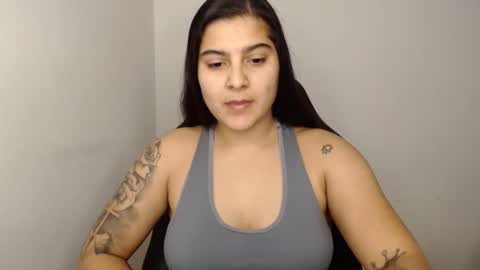 The queen of the biceps  online show from January 16, 11:48 pm