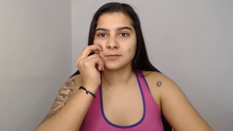 The queen of the biceps  online show from January 10, 10:39 am