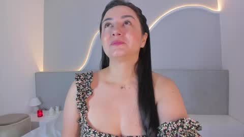 amanda_benz_ online show from June 5, 11:26 am