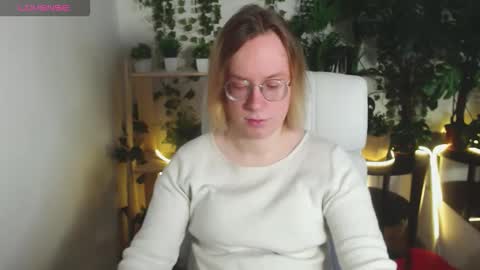 Hi im Amanda online show from December 17, 8:54 am