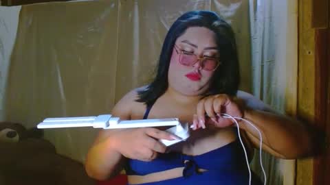 Snapshot of amanda_fetish chatting on January 28, 11:49 am amanda_fetish online show from January 28, 11:49 am