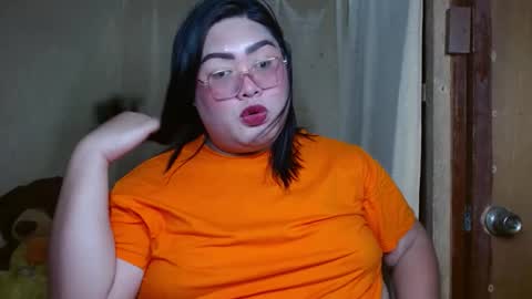 Snapshot of amanda_fetish chatting on February 26, 2:49 pm amanda_fetish online show from February 26, 2:49 pm