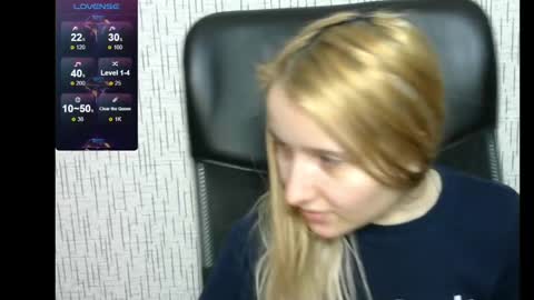 Snapshot of amanda_sherr chatting on January 22, 1:11 pm Amanda online show from January 22, 1:11 pm