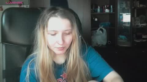 Snapshot of amanda_sherr chatting on October 15, 3:10 am Amanda online show from October 15, 3:10 am