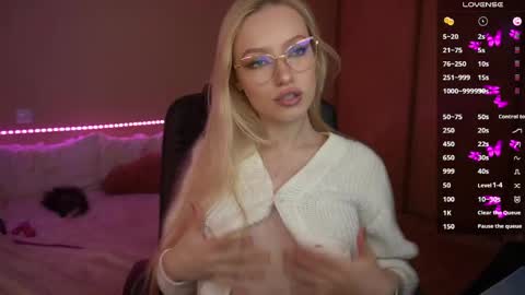 Amanda online show from May 2, 10:43 am