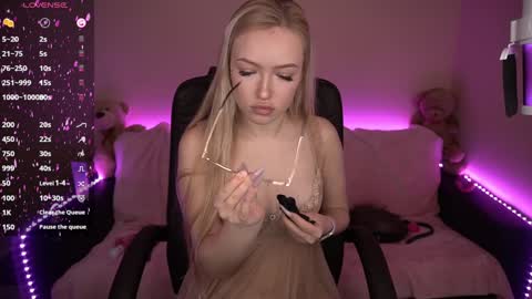 Amanda online show from January 29, 9:33 am