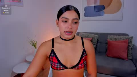 Amanda  online show from April 13, 3:33 am