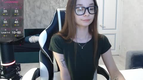 Mila online show from February 6, 2:15 pm