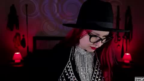 Goddess Amanita online show from January 31, 8:01 am