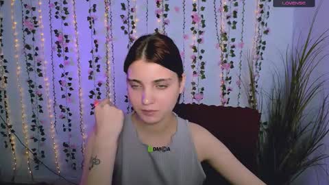 amara_shine online show from September 19, 7:39 pm