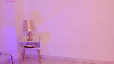 Amara online show from November 3, 8:15 am