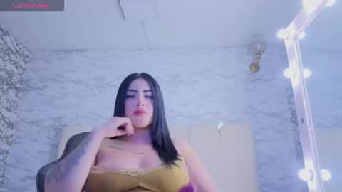 Snapshot of amaranta_fox_v chatting on October 17, 8:46 pm Hi Stream 800am to 200pm online show from October 17, 8:46 pm