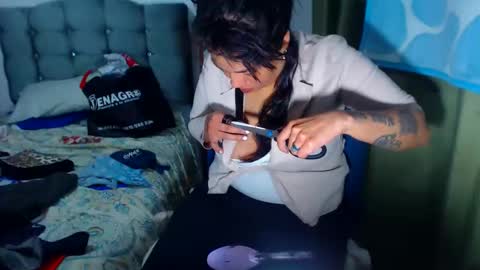 Amara Julia online show from January 15, 5:49 am