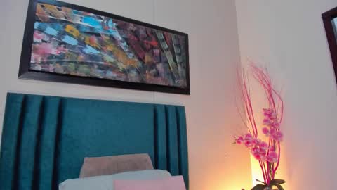 Amara Yasbel online show from November 14, 6:43 pm