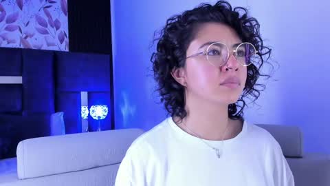 Emily online show from February 22, 5:13 pm