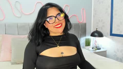 Amarisse Hank online show from April 22, 8:27 pm