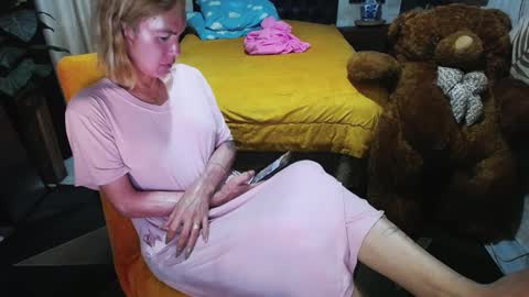 kendra online show from February 18, 11:00 am