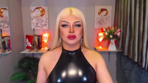 MISS JAZMINE QUEEN OF HELLFIRE online show from January 11, 5:51 pm
