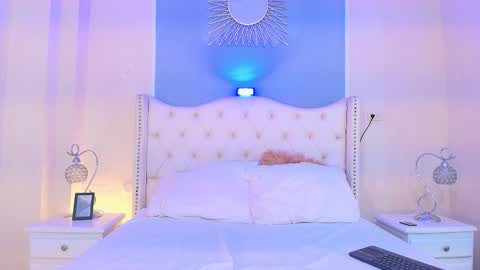 Ambar Colling online show from October 9, 2:55 pm