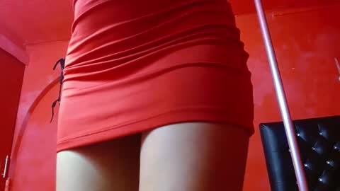 ambar_roux1 online show from March 10, 2:26 pm