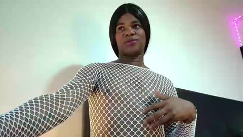 ambargil__ online show from February 3, 6:39 pm