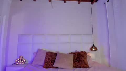 Ambar  online show from November 8, 4:37 am