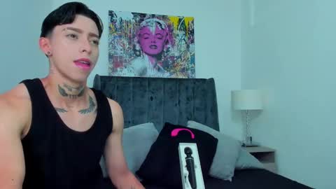Snapshot of amber_adams_ chatting on January 30, 1:53 pm Amber online show from January 30, 1:53 pm