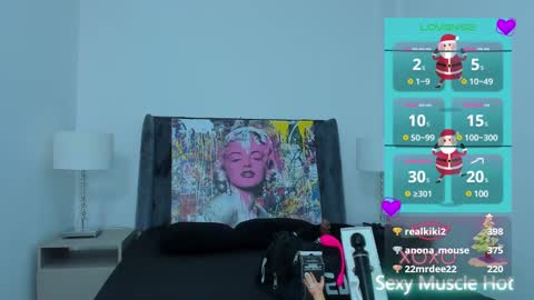 Snapshot of amber_adams_ chatting on December 31, 12:46 pm Amber online show from December 31, 12:46 pm