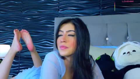 amber_bull online show from December 3, 1:12 pm