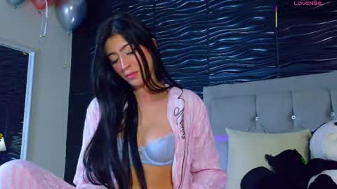 amber_bull online show from January 17, 12:25 pm