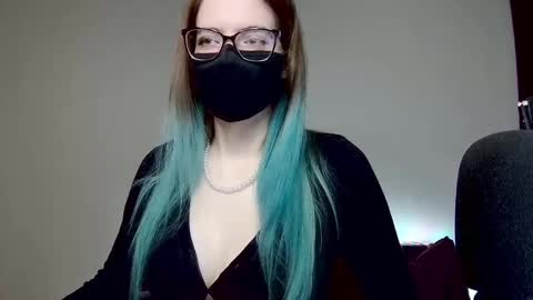 Amber non-nude model online show from February 7, 12:20 am