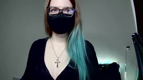 Amber non-nude model online show from March 3, 6:04 am