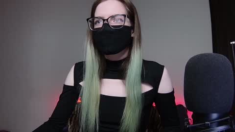 Amber non-nude model online show from December 15, 12:07 am