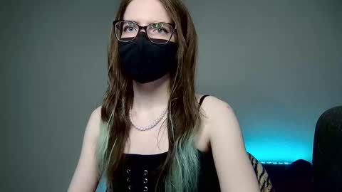 Amber non-nude model online show from November 1, 12:55 am