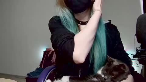 Amber non-nude model online show from March 6, 5:35 am