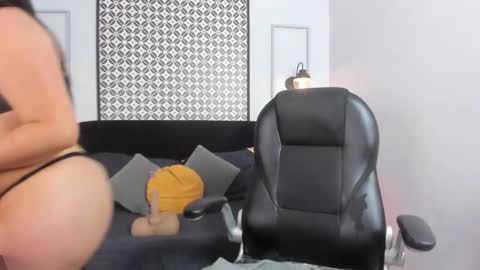 Amber online show from March 3, 4:19 am