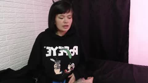 Snapshot of amber_rouss chatting on March 11, 4:30 am ROUSS online show from March 11, 4:30 am