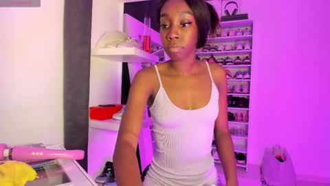 Amber online show from February 18, 3:06 am