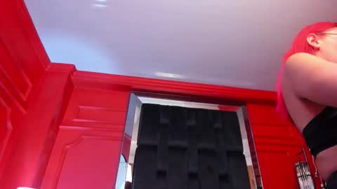 Amber online show from November 18, 7:06 pm