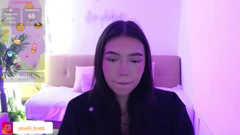 AMELIA online show from November 2, 11:43 am