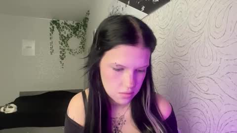 Alica online show from November 15, 11:01 am