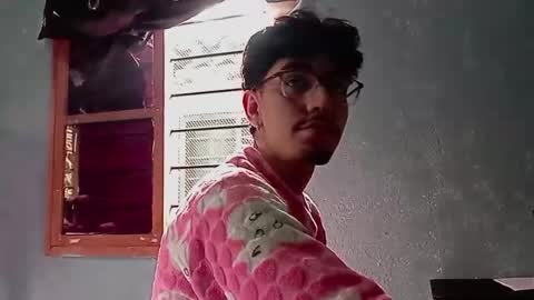 Amelia  Lucas online show from November 14, 3:25 pm