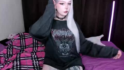 Amelia online show from September 28, 8:51 pm