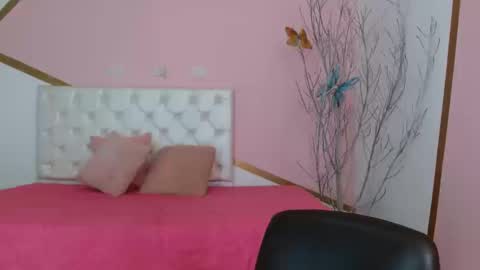 amelia online show from February 21, 4:16 pm