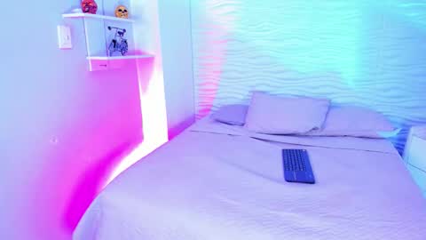 SEXY COUPLE online show from October 20, 11:54 pm