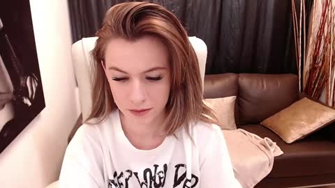 Amelia online show from December 6, 7:26 am