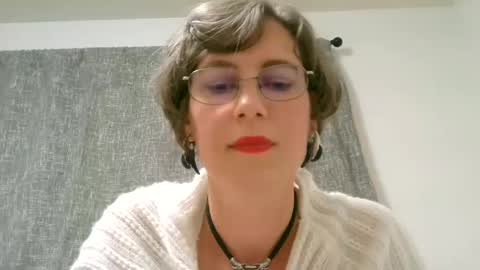 Ameliaishka online show from October 19, 4:39 am